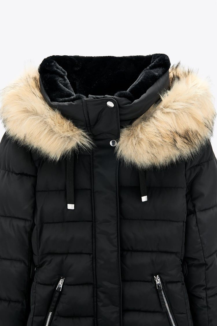 the black waterproof jacket with furr Colors: black - white