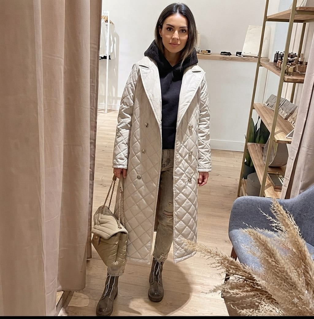🧥 CHIC QUILTED VOYAGE
