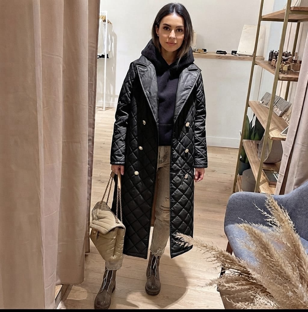 🧥 CHIC QUILTED VOYAGE
